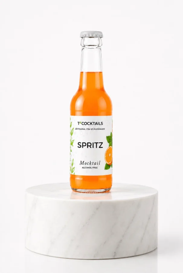 Bouteille T’COCKTAILS Spritz sur un socle en marbre